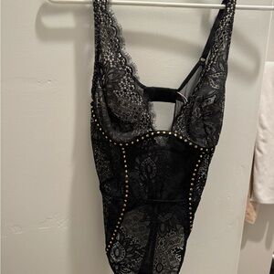 Victoria Secrets lingerie NWOT size medium
